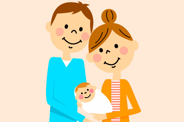 Padres con bebé recien nacido
