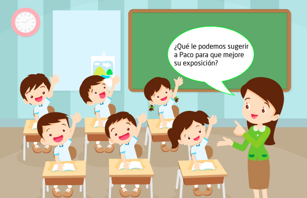 Niños participando en clase
