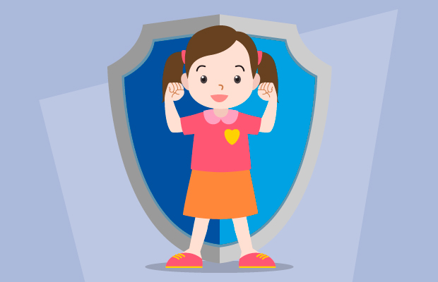 Niña fuerte frente a escudo