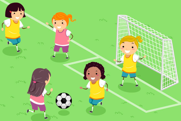 Niñas jugando al fútbol